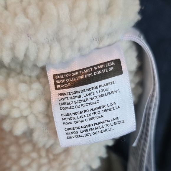 🆕️ Levi's Jacket - Classic Blue Corduroy Trucker Jacket with Sherpa Lining NWT - Picture 10 of 12